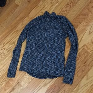 Long sleeve sweatshirt